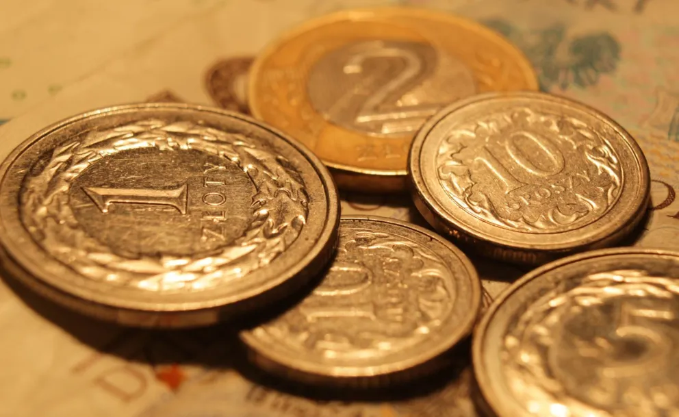 Na czym polega procedura nadmiernego deficytu i z czym się wiąże?