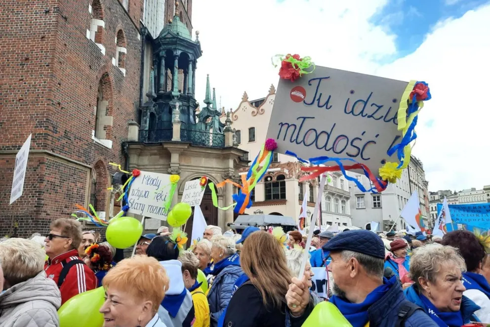 „Seniorzy to najlepsi pracownicy. Najbardziej lojalni, oddani, kompetentni”