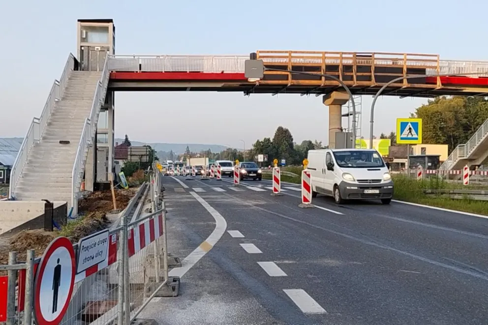 Korki i zatory.  Trudny poranek na drogach. Wideo