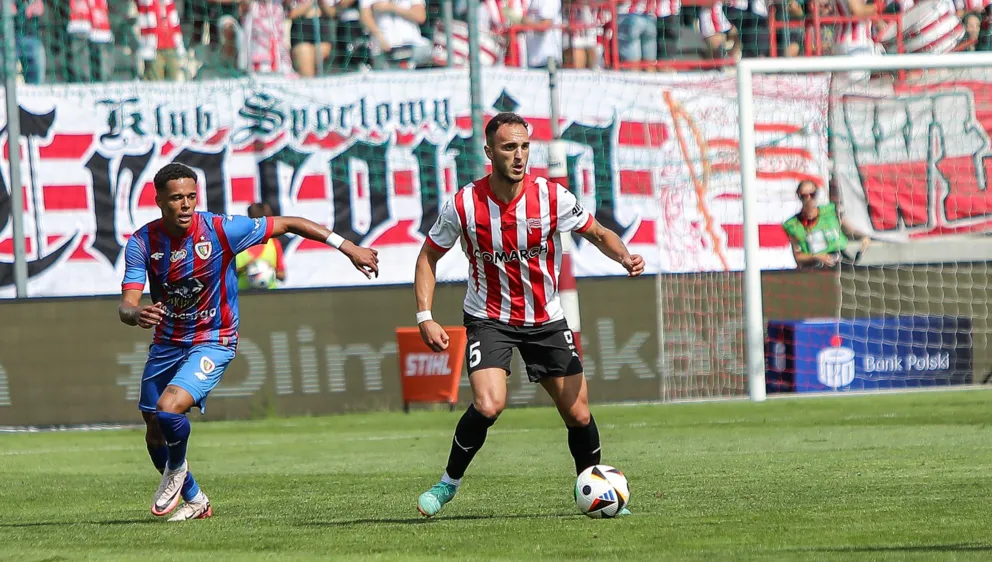 Piłkarska ekstraklasa: Puszcza Niepołomice zagra z Koroną, Cracovia na wyjeździe z Radomiakiem