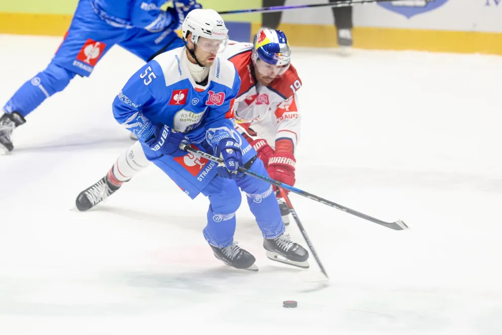 Re- Plast Unia Oświęcim przegrywa 3:2 z drużyną Red Bull Salzburg w hokejowej Lidze Mistrzów