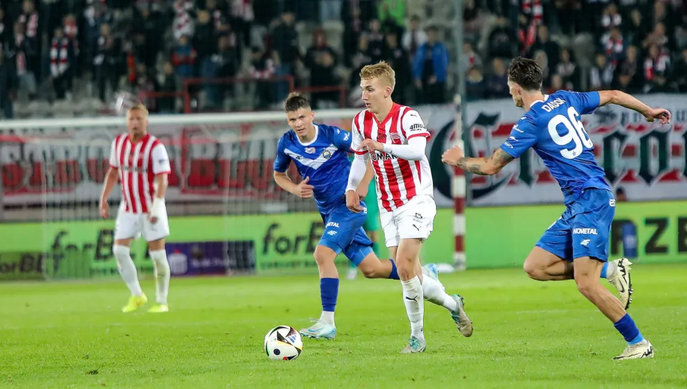 Nokaut przy Kałuży! Cracovia pokonuje Motor 6:2