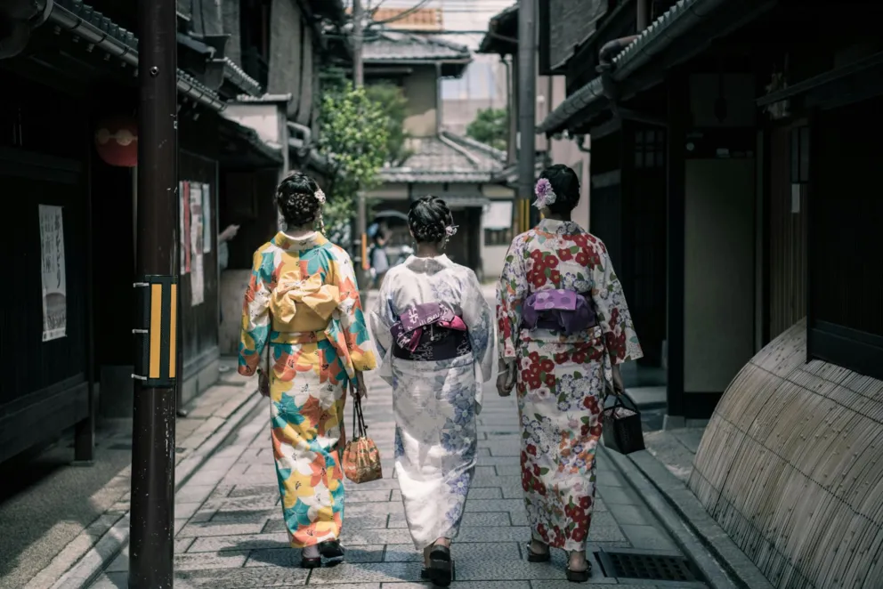 Kimono to coś więcej niż strój