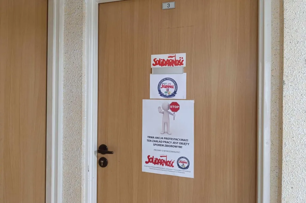 Podwyżki będą, ale nieco mniejsze niż chcieli związkowcy. Koniec sporu zbiorowego w starostwie powiatowym w Chrzanowie