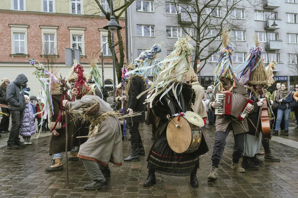 Pucheroki wróciły do Krakowa. Nie tylko chłopcy mówią nieprzystojne wierszyki