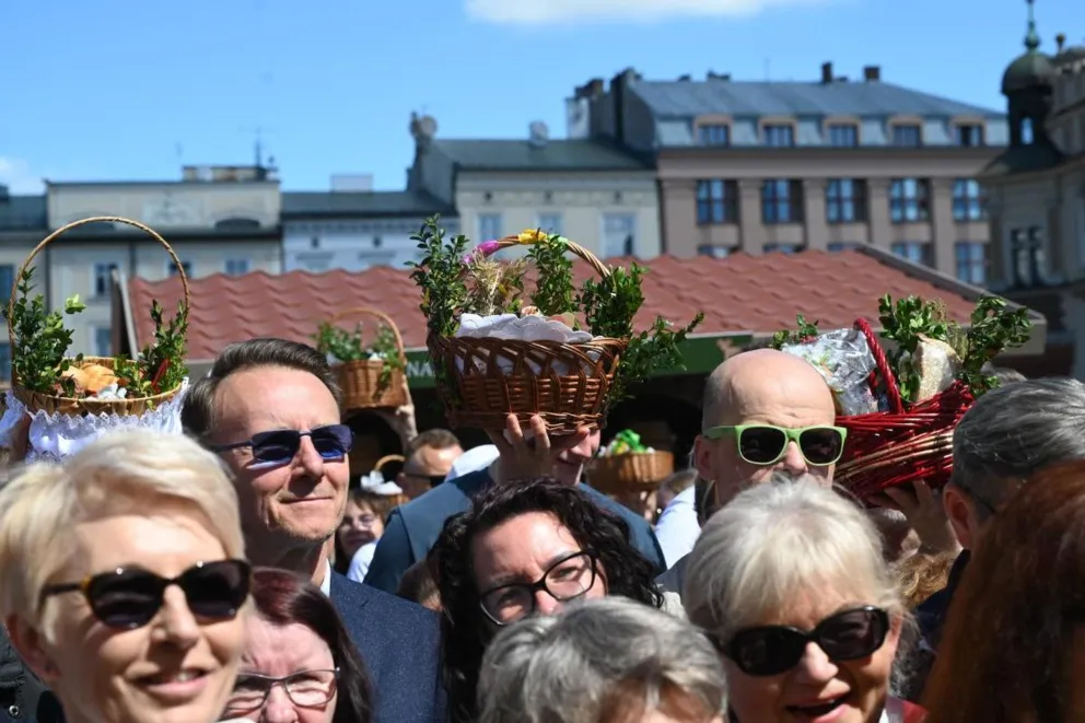 Święcenie pokarmów na Rynku Głównym bez abpa Jędraszewskiego