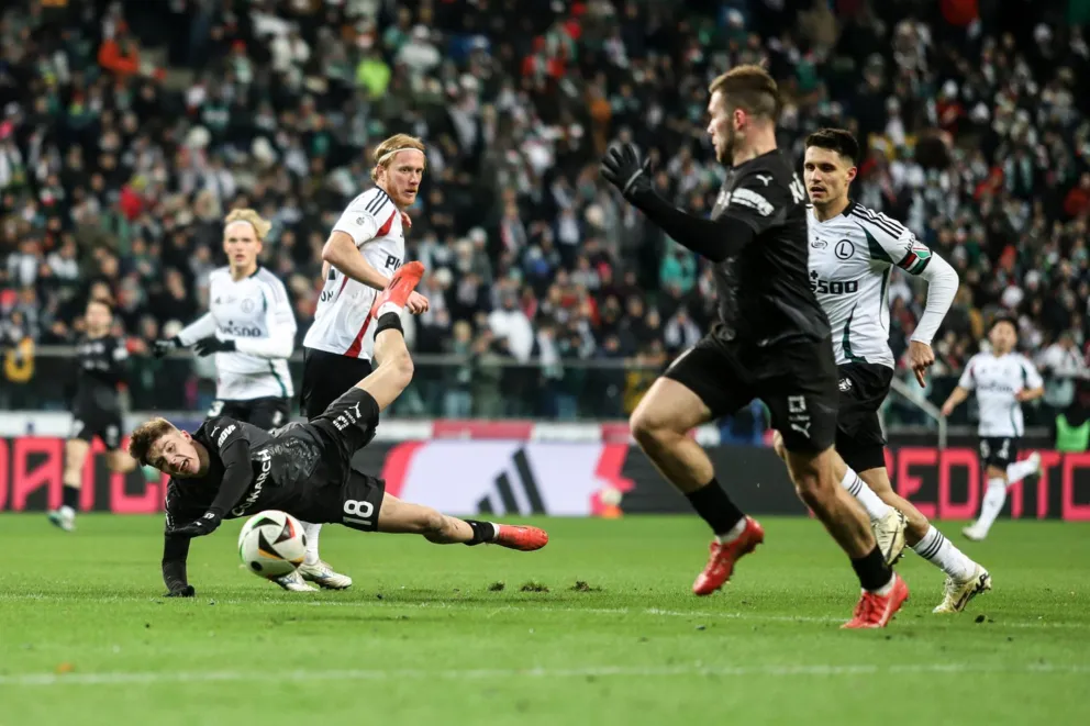 "Zagrać dobre spotkanie." Dziś klasyk Cracovia - Legia. TRANSMISJA