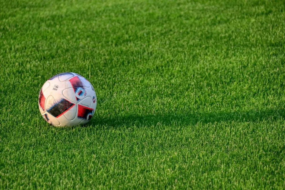 Ekstraklasa piłkarska - dzisiaj poznamy nowego mistrza Polski. Transmisja meczów Puszczy i Cracovii
