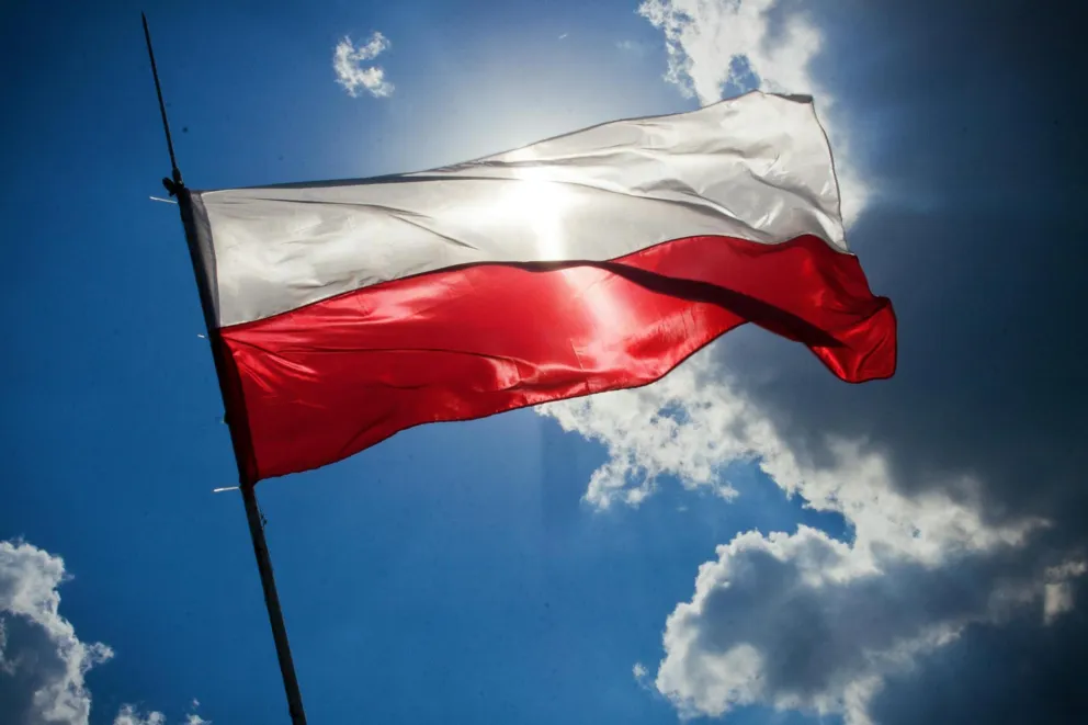 Świętować razem mimo różnic! Wspólna radość z 36 lat wolności