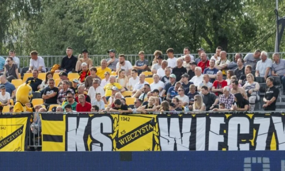 Wieczysta Kraków blisko awansu do I Ligi piłki nożnej. Pozostał tylko i aż jeden mecz...