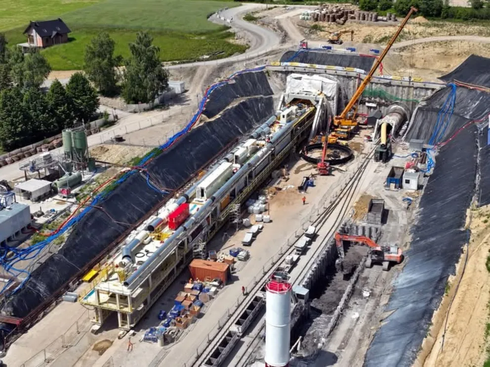 Potężna tunelownica Jadwiga już w akcji