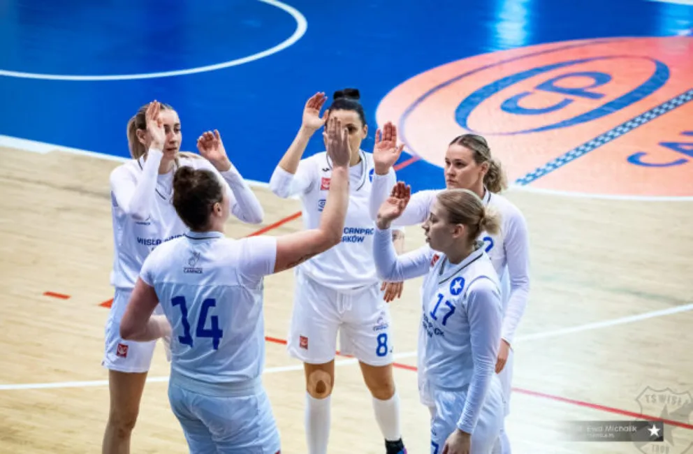 Dorota Gburczyk-Sikora: "zapraszam znów na koszykówkę przy Reymonta"