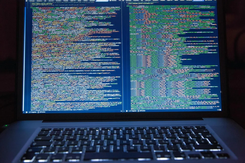 Dezinformacja z Rosji: jak fejki z Telegrama trafiają na polskiego Facebooka i TikToka?