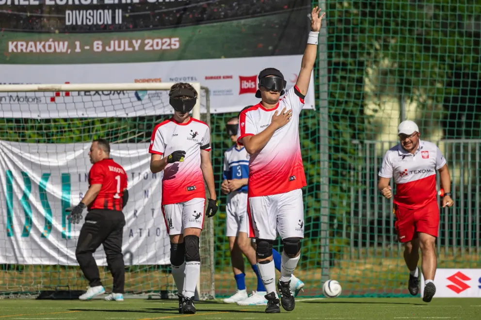 Reprezentacja Polski w blind-footballu walczy na mistrzostwach Europy. Gole strzela nasz radiowy kolega