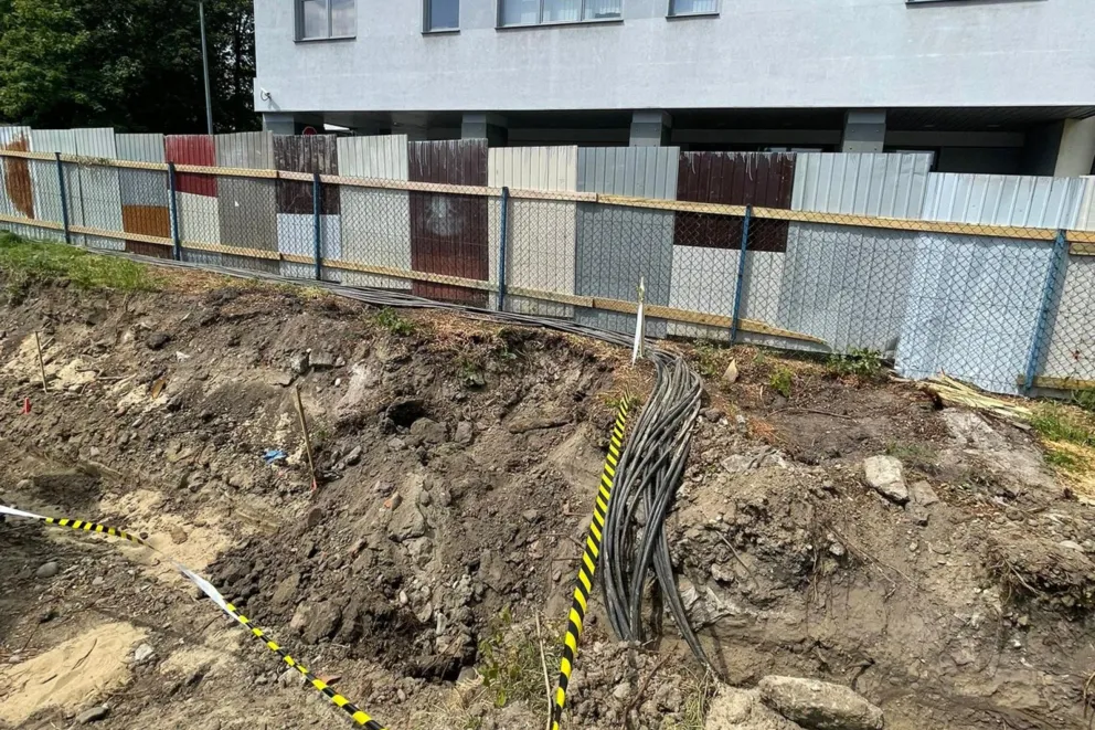 Niewybuch w centrum Tarnowa. Karetki wróciły już do swojej dyspozytorni