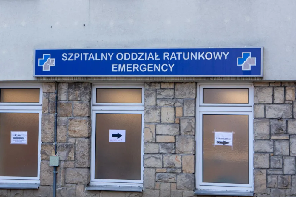 SOR-y przepełnione. NFZ: Nie blokujmy pomocy tym, którzy naprawdę jej potrzebują