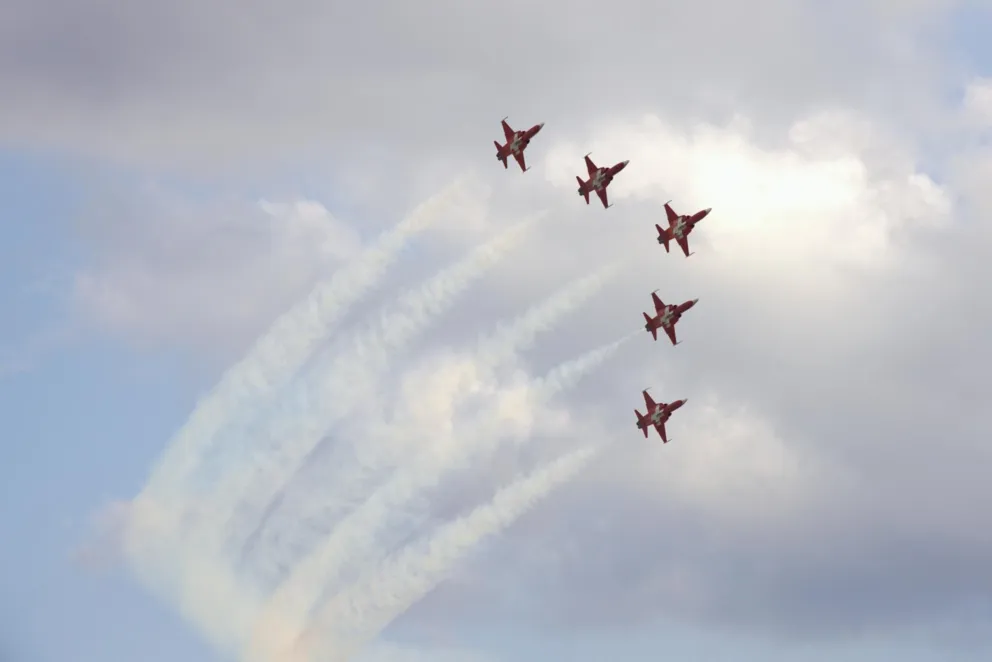 AirShow w Radomiu odwołany !!!.Podczas ćwiczeń rozbił się samolot F-16; pilot nie przeżył.