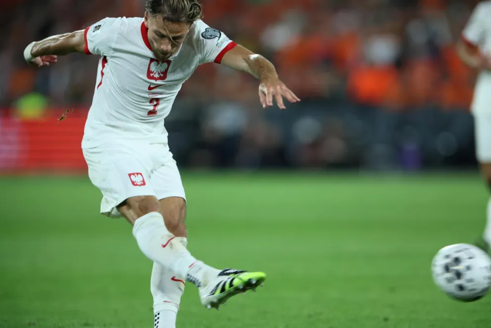 Gol Casha i pokerowa zagrywka Urbana dały remis w Rotterdamie