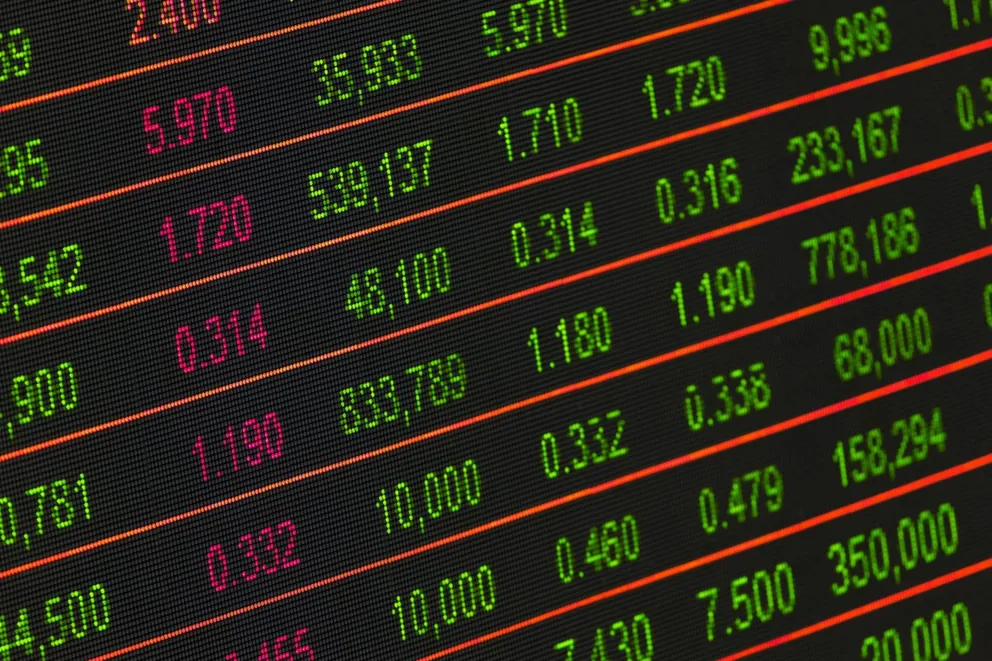 Jak rynki finansowe reagują na naruszenie polskiej przestrzeni powietrznej przez rosyjskie drony?
