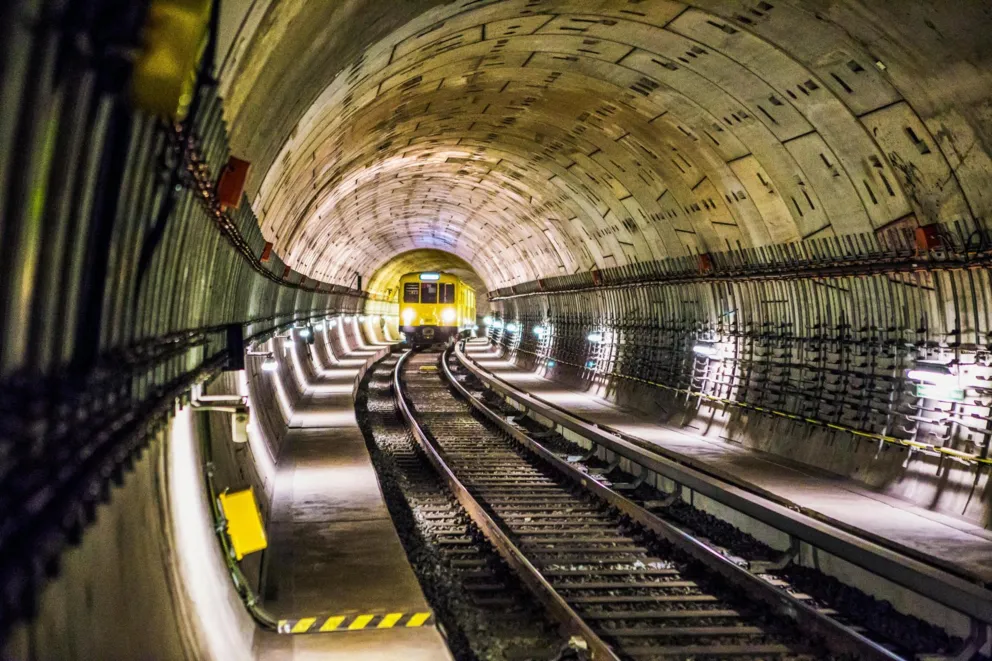 Krakowskie metro jako schron. Miasto wzoruje się na Helsinkach