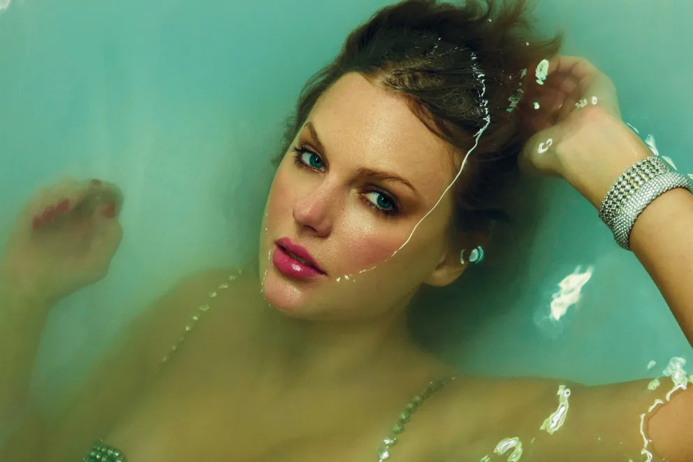 Taylor Swift - The Life of a Showgirl