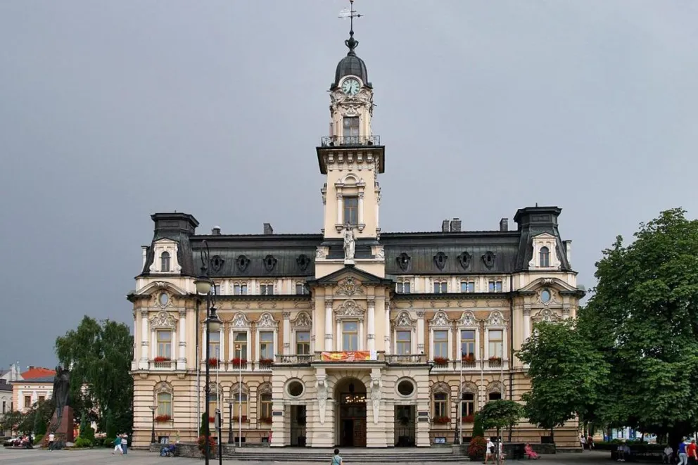 CBA w ratuszu w Nowym Sączu. Agenci zabezpieczyli dokumenty dotyczące unijnej dotacji