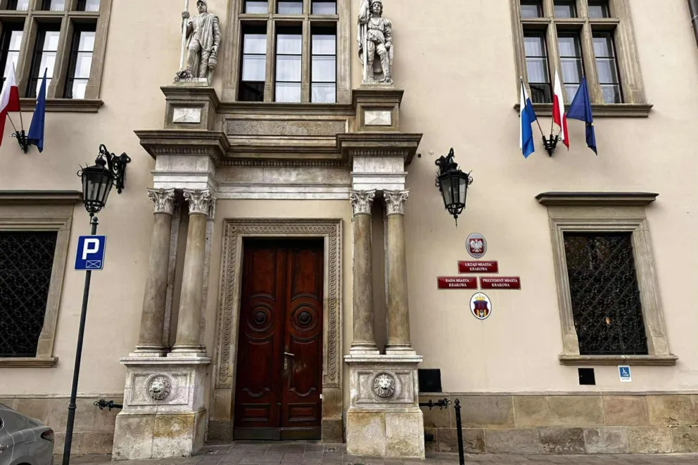 Radni PiS chcą zwołania nadwyczajnej sesji i informacji o finansach Krakowa