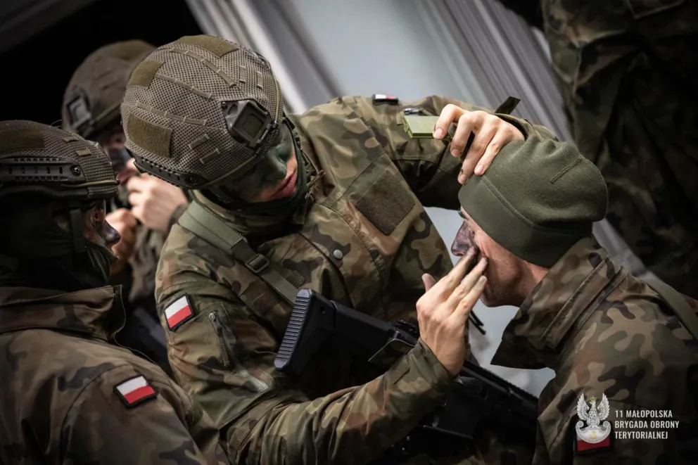 Generał Polko krytycznie o powszechnych szkoleniach obronnych: „Armia ma szkolić żołnierzy, a nie dzieci i emerytów”