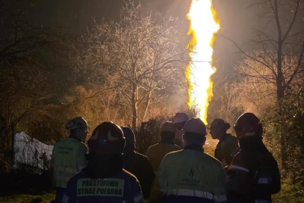 Pożar po rozszczelnieniu gazociągu na ul. Komandosów opanowany. Sprawą zajmuje się prokuratura