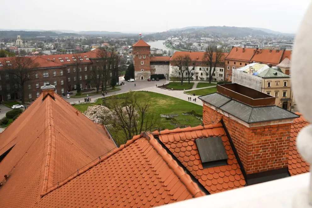 Co jeszcze kryje Wawel? Zaskakujące odkrycia pod remontowaną posadzką katedry
