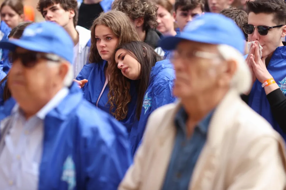 Marsz pamięci i nadziei. Tysiące osób przeszły z Auschwitz do Brzezinki