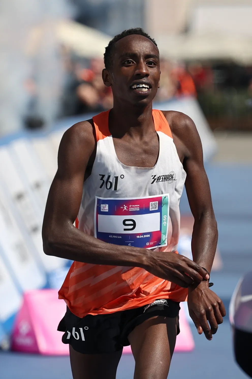 Cracovia Maraton: rekordowa frekwencja. Zwyciężył Kenijczyk Chege Derrick