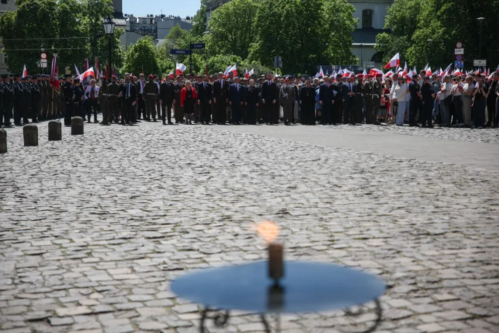 Kilka tysięcy osób wzięło udział w krakowskich uroczystościach rocznicy uchwalenia Konstytucji 3 Maja