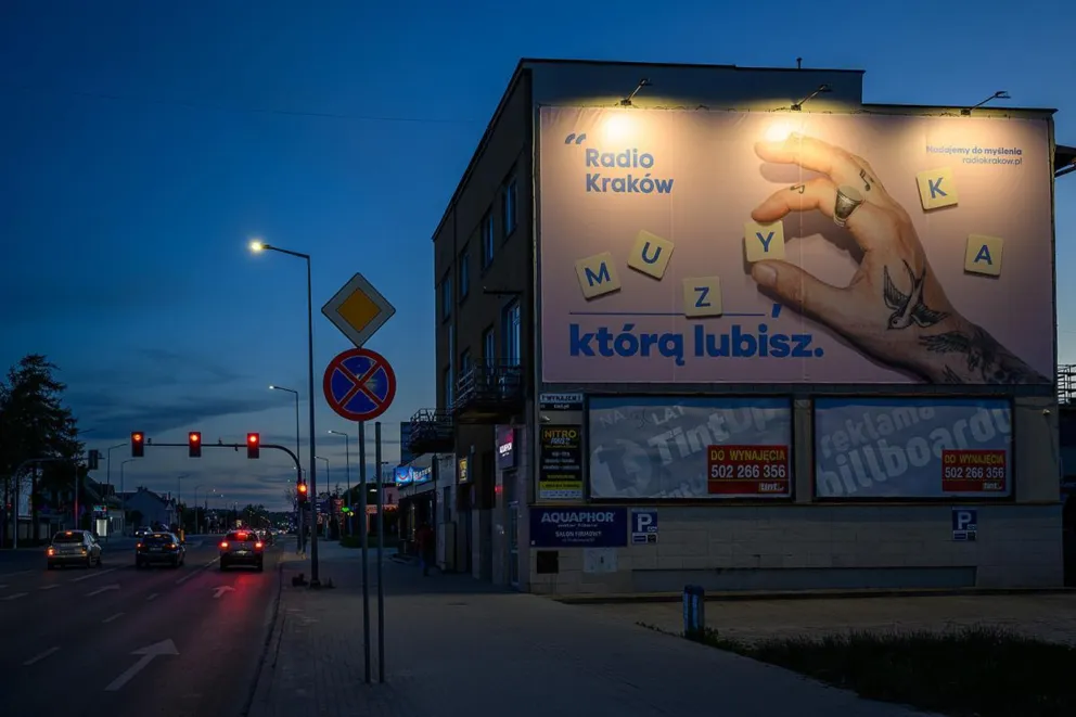 Nowoczesność, wiarygodność i emocje – kampania wizerunkowa Radia Kraków  