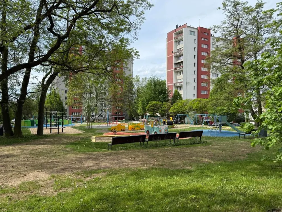 Kolejny niewybuch znaleziono w Krakowie. Tym razem na placu zabaw