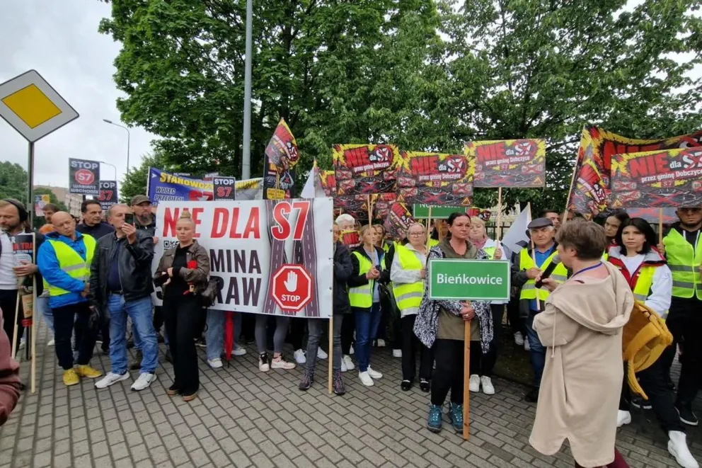 Mieszkańcy Wieliczki protestowali przeciwko... uwzględnieniu innego protestu wobec S7
