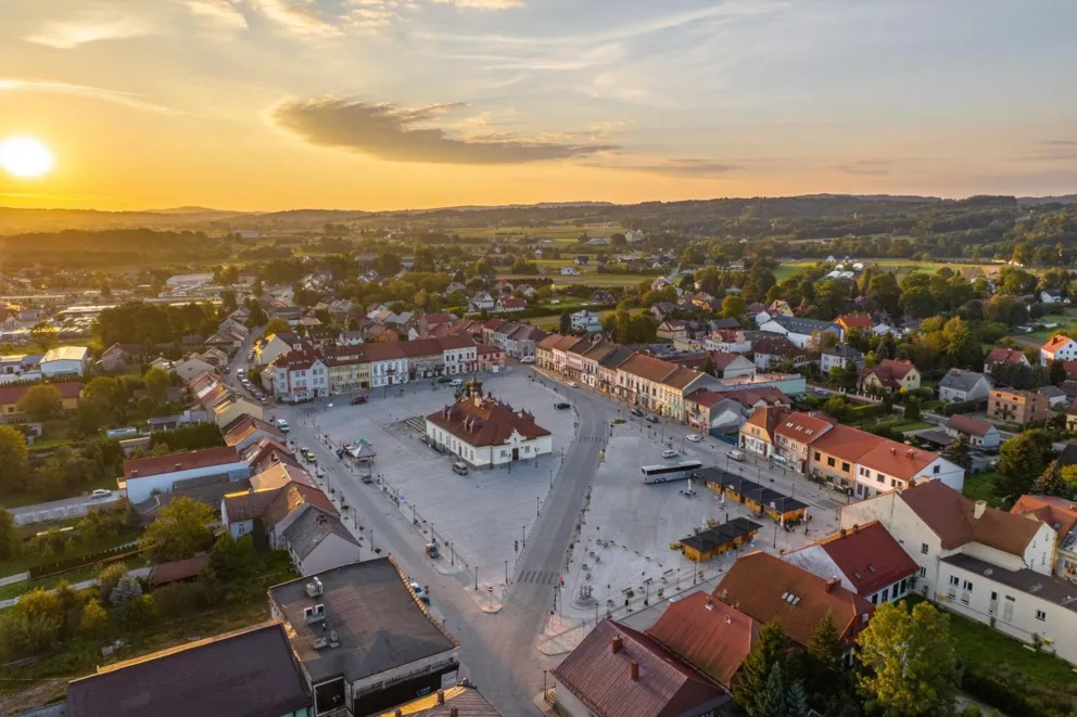 EnoBus, regionalne smaki i niezwykła historia. Tak Zakliczyn rozpoczyna wakacje