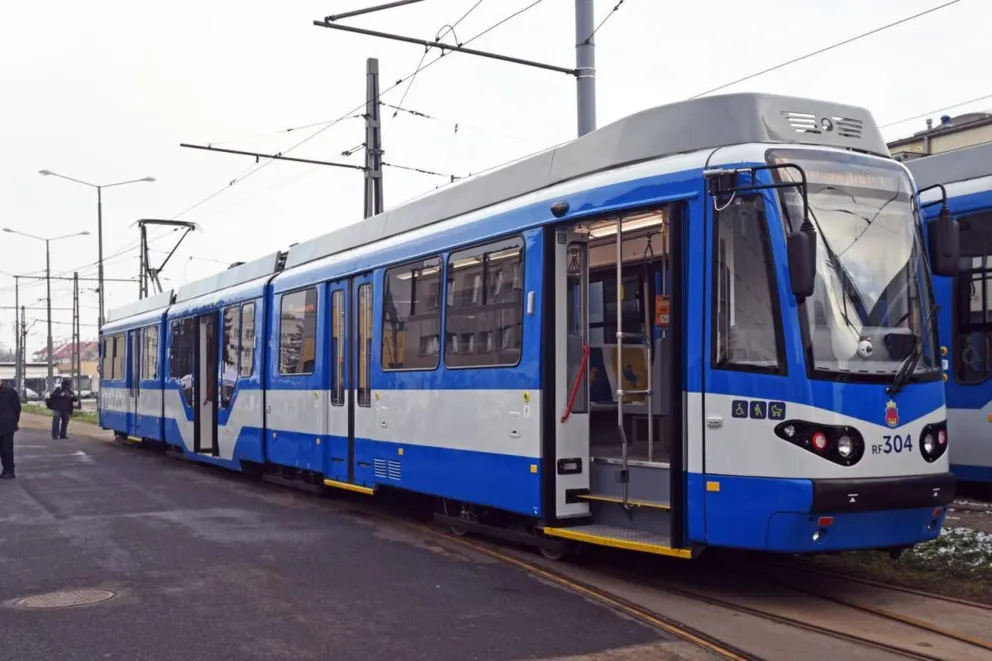 Klimatyzacja w tramwajach tylko na polecenie? MPK wyjaśnia zasady