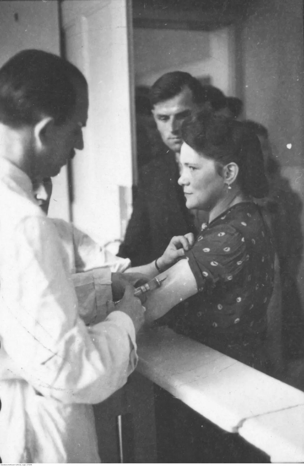 Kraków prof. Agnieszki Chłosty-Sikorskiej - Służba zdrowia - odc. 3. - Niewidzialny wróg. Choroby zakaźne w powojennym Krakowie