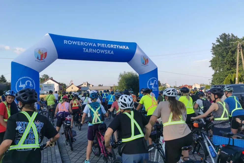 Z Zabawy na Jasną Górę wyruszyła Rowerowa Pielgrzymka Tarnowska
