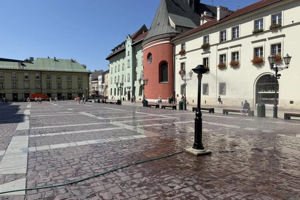 Upały nie odpuszczają. W Małopolsce nawet 35 stopni i alerty najwyższego stopnia