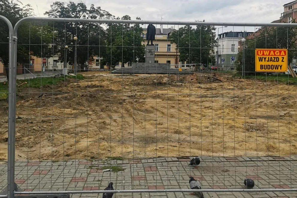 Sensacji nie będzie? Odkrycie na placu Drzewnym w Tarnowie to prawdopodobnie piwnica