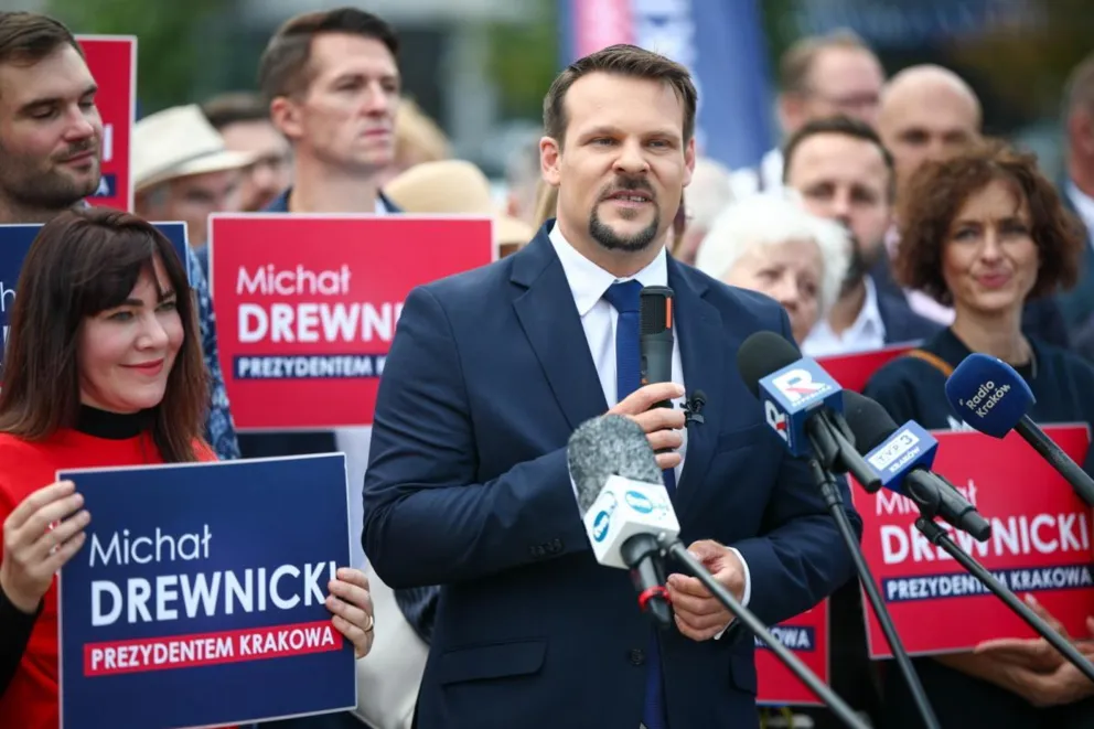 Michał Drewnicki rozpoczął kampanię w Krakowie. Liczy na poparcie środowiska Morawieckiego