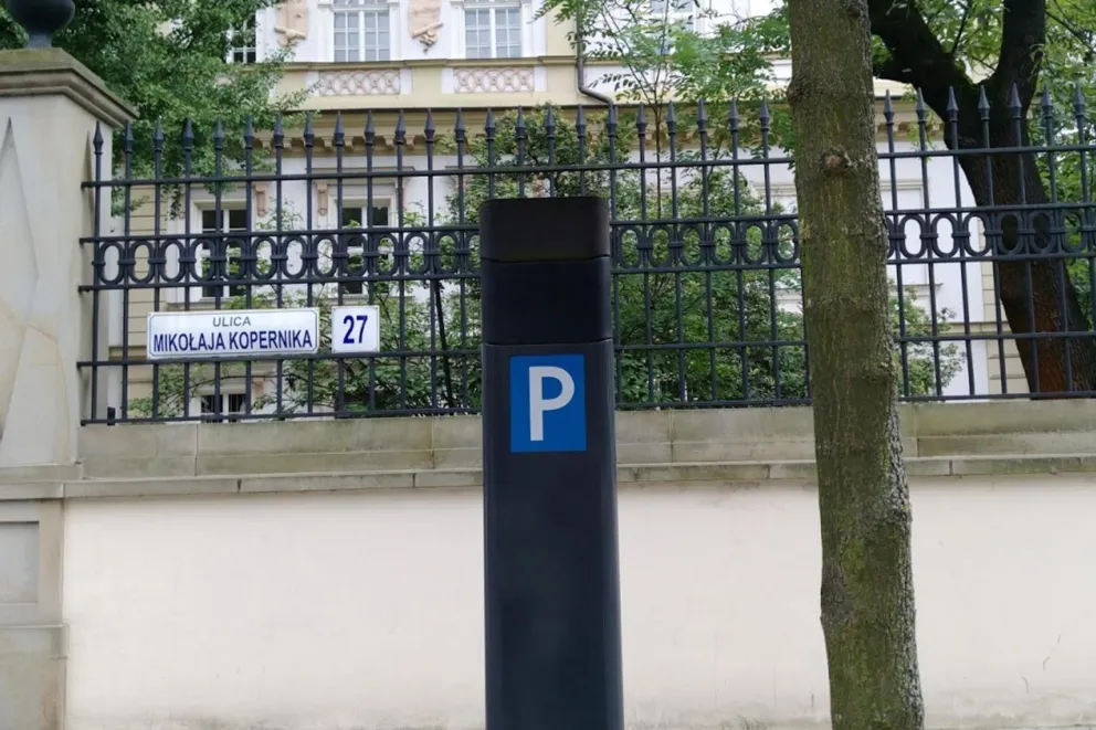 Od poniedziałku większa strefa płatnego parkowania w Krakowie