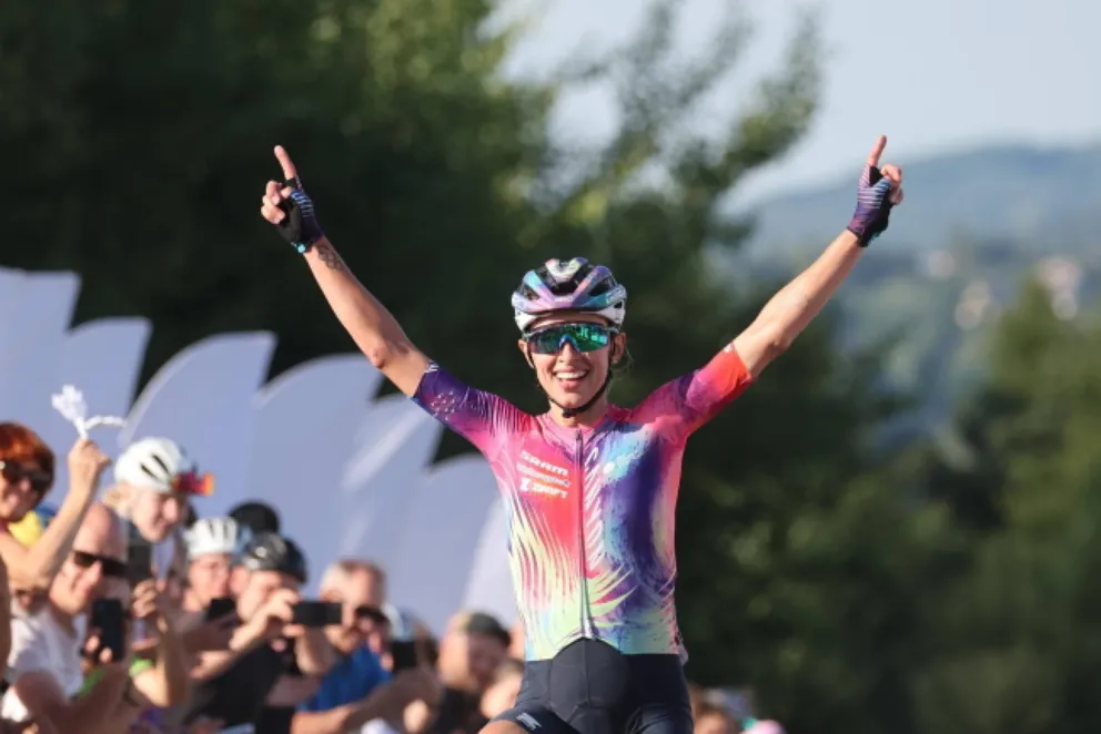 Emocjonująca końcówka Tour de France kobiet z Polką w roli głównej