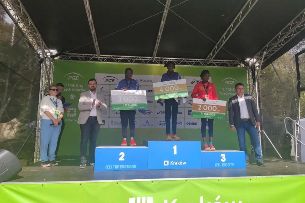 Kenijczycy najlepsi w Biegu Trzech Kopców. Krakowianie tuż za podium