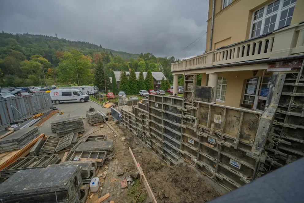 Przedwojenne piwnice urzędu w Krynicy zmienią się w miejsce schronienia