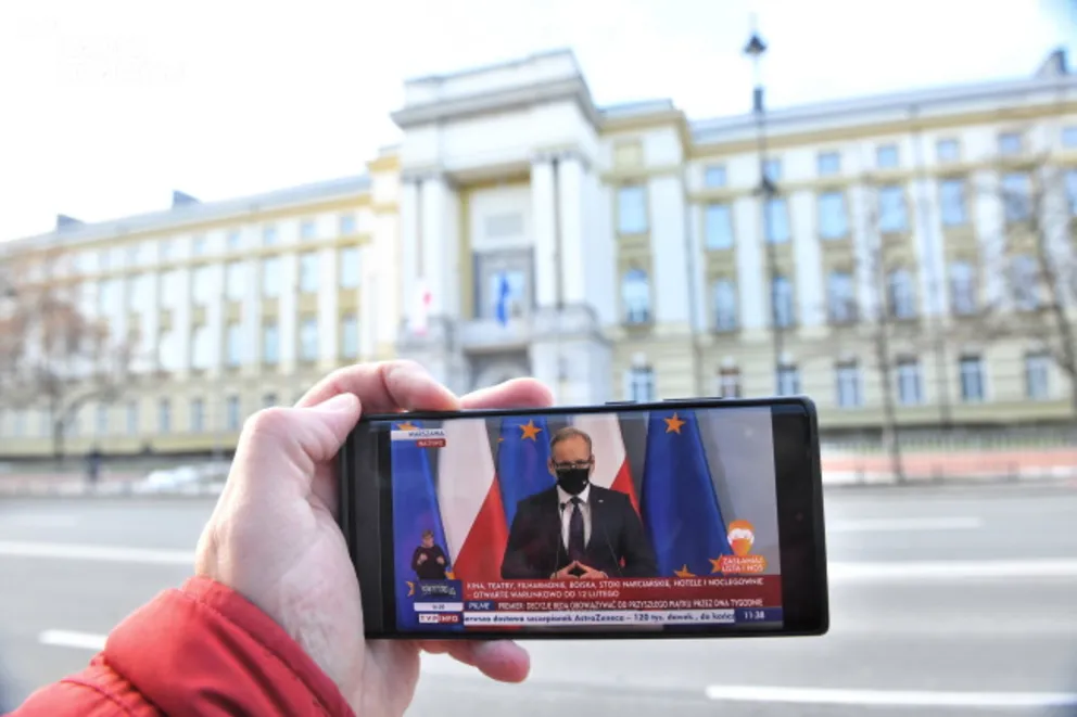 Przedsiębiorcy o łagodzeniu obostrzeń: To nikłe światełko w tunelu
