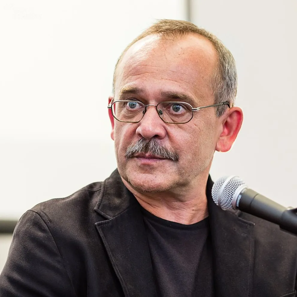 Dziennikarz Wojciech Jagielski odsłoni swoją tablicę w Alei Pisarzy