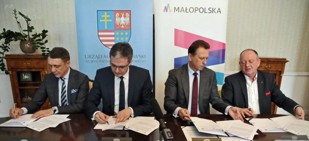 Podpisanie umowy ws. budowy mostu na Wiśle